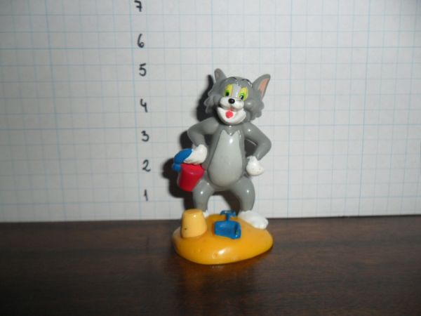 k04-101 - Tom e Jerry - Tom na Praia