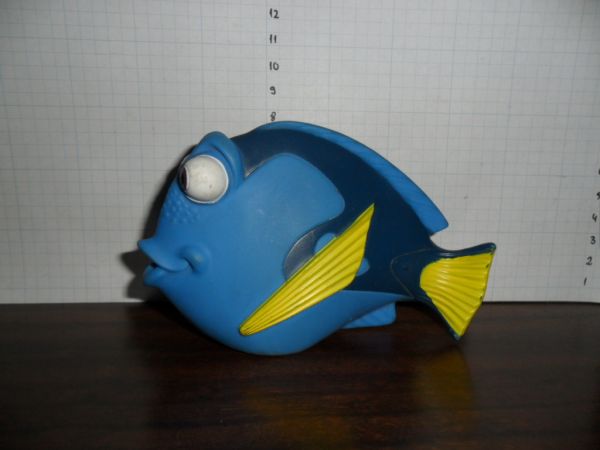 Galera Disney Pixar - Dory Lança Água - Procurando nemo