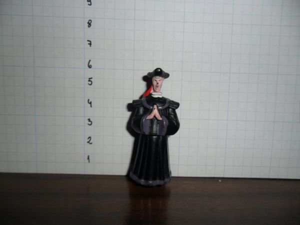 O Corcunda De Notre Dame- Frollo - Magic Nestle