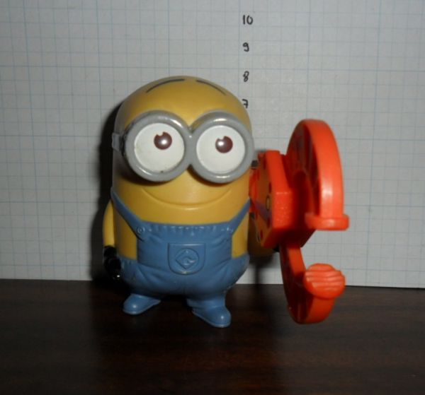 Mc Donalds - Meu Malvado Favorito - Minion Garra