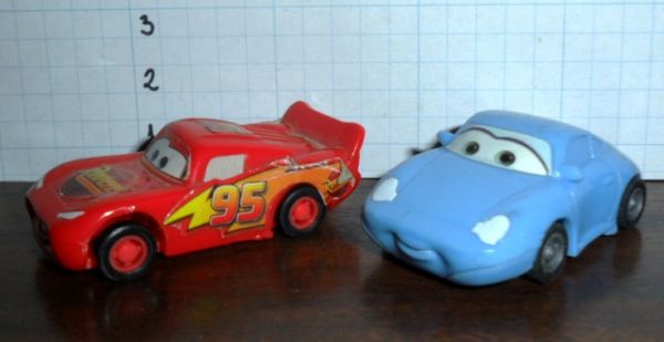 Disney - Carros - Relampago E Sally Pequenos